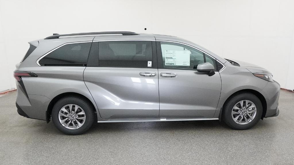 New 2026 Heavy Metal Toyota XLE image 15