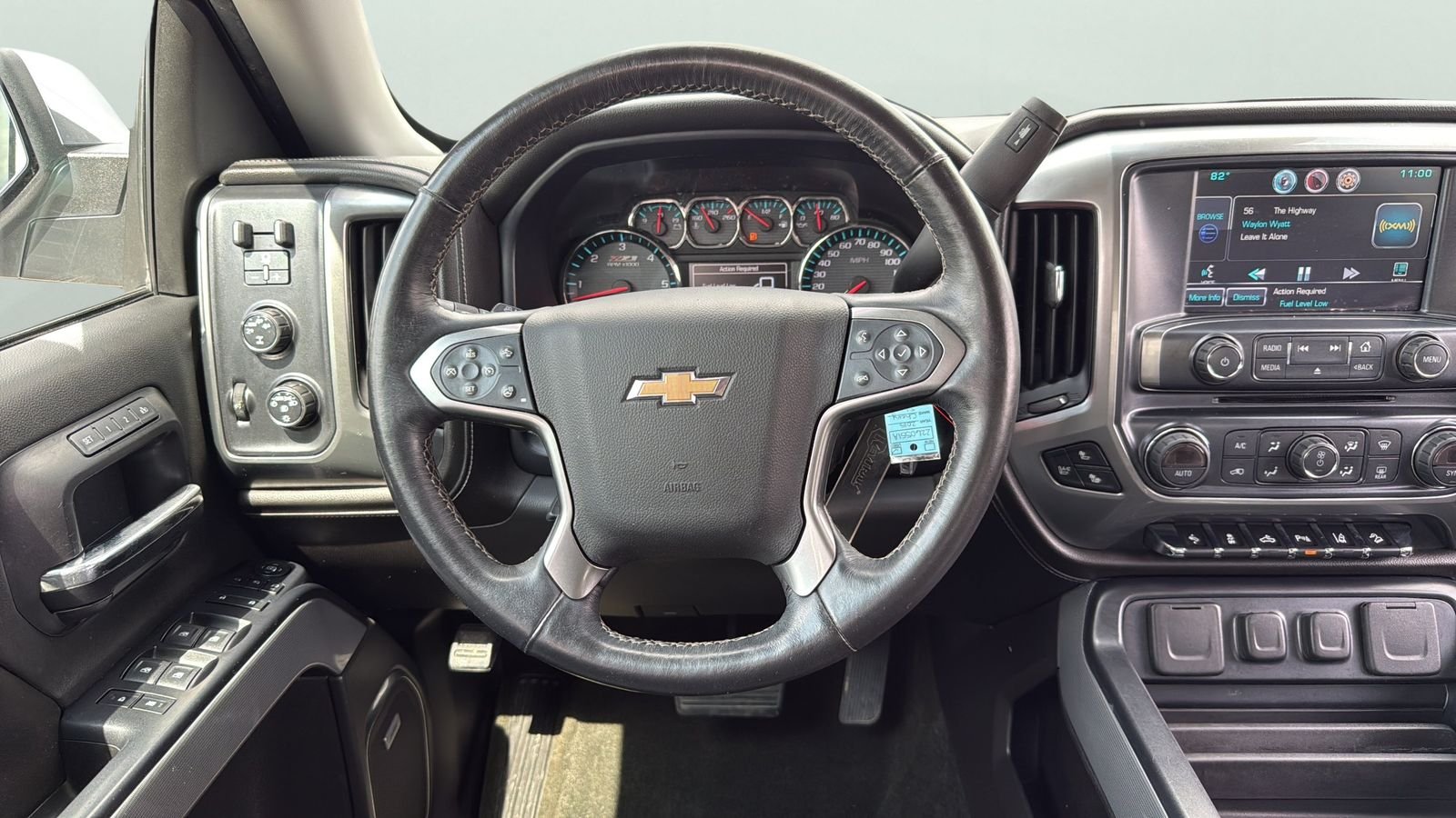 Used 2015 White Chevrolet LTZ image 12