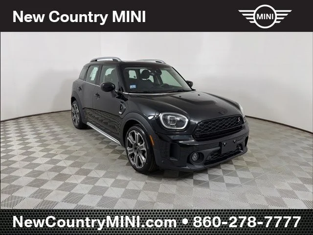 2023 MINI Countryman S ALL4's photo