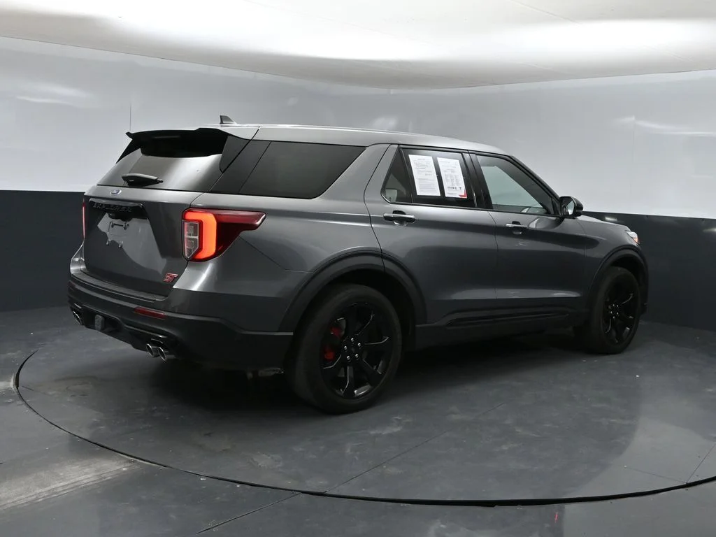 Used 2021 Gray Ford ST image 3