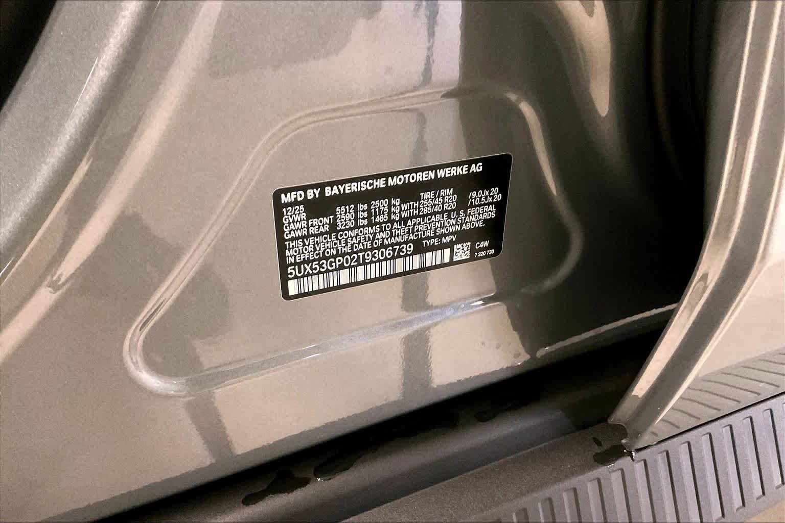 Used 2026 Skyscraper Grey Metallic BMW 30 xDrive image 18
