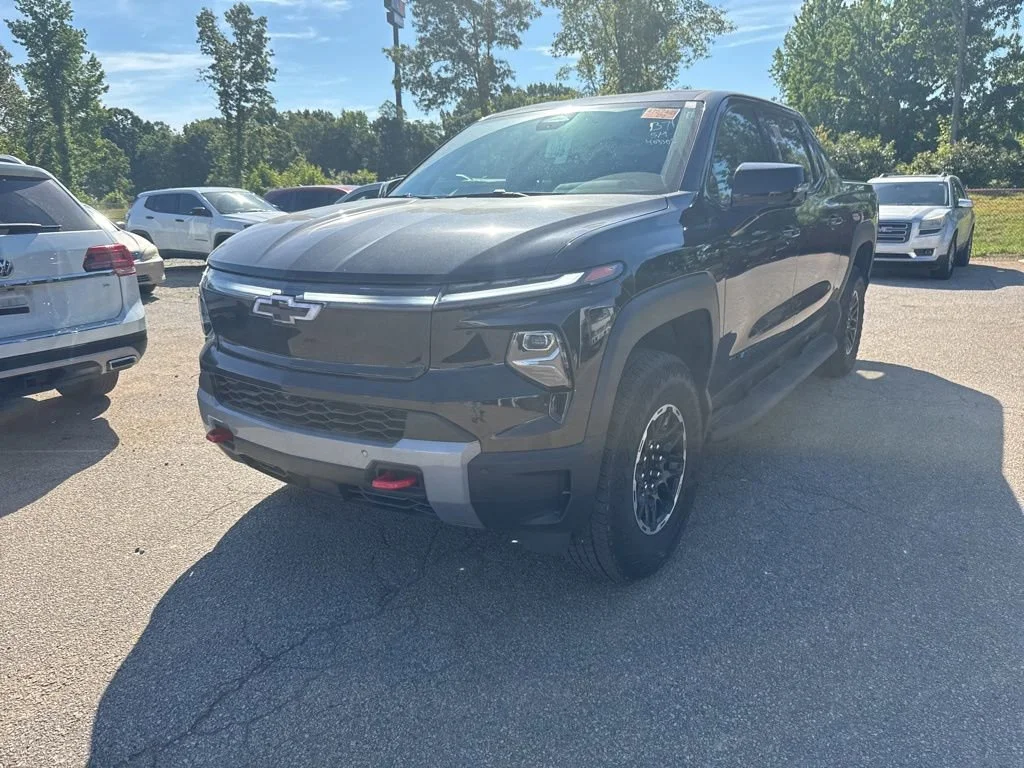 2026 Chevrolet Silverado EV Trail Boss Max Range's photo
