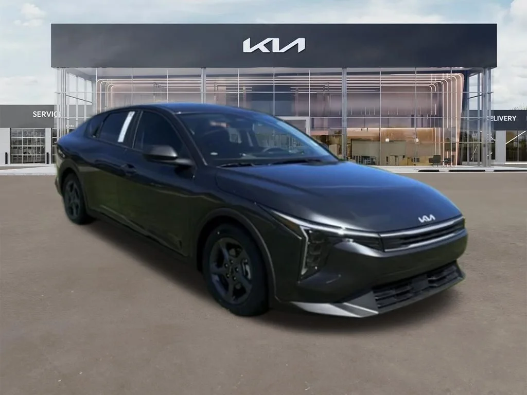 2026 Kia K4 LXS AT's photo