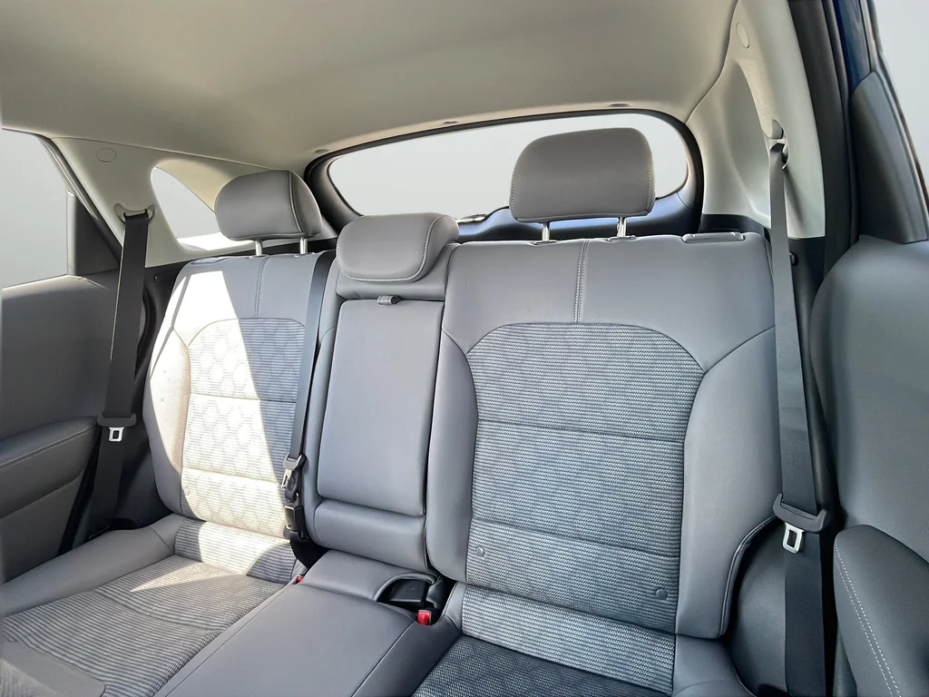 Used 2022 Blue Kia LXS image 40