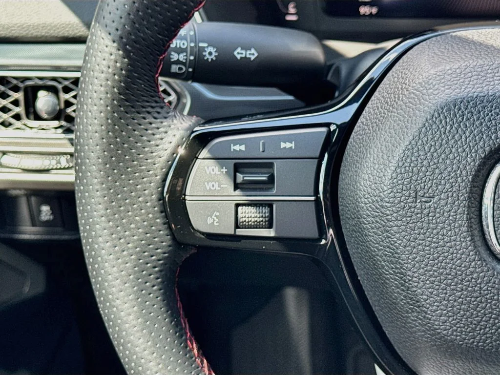 Used 2024  Acura Type S image 28