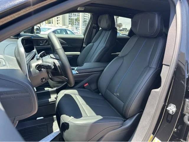 2026 Cadillac LYRIQ Premium Luxury - Photo 25