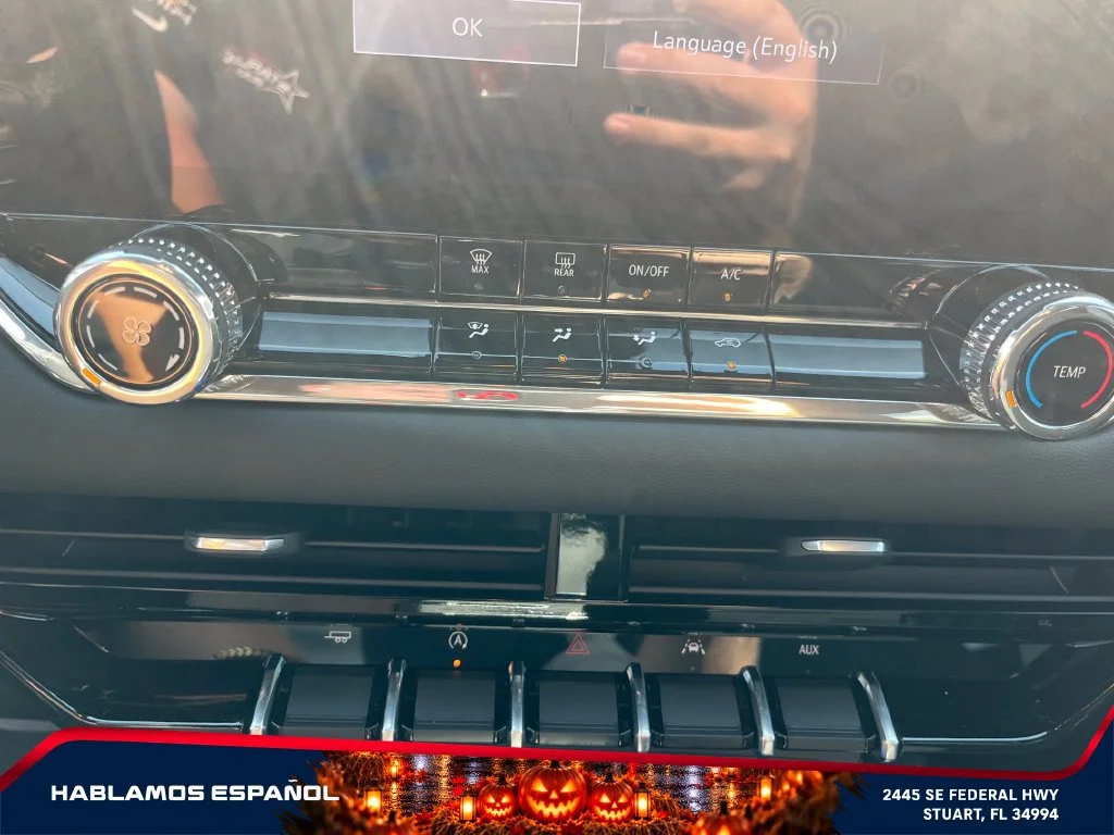 New 2026 Summit White GMC Elevation image 20