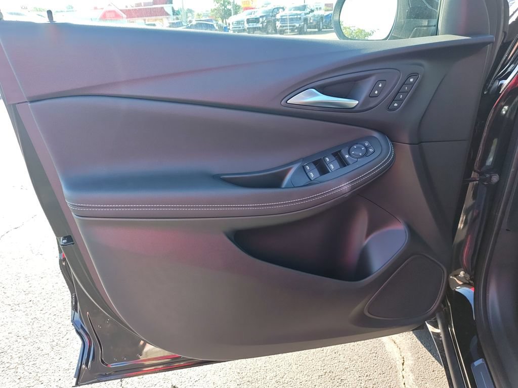 New 2026 Ebony Twilight Metallic Buick Avenir image 12