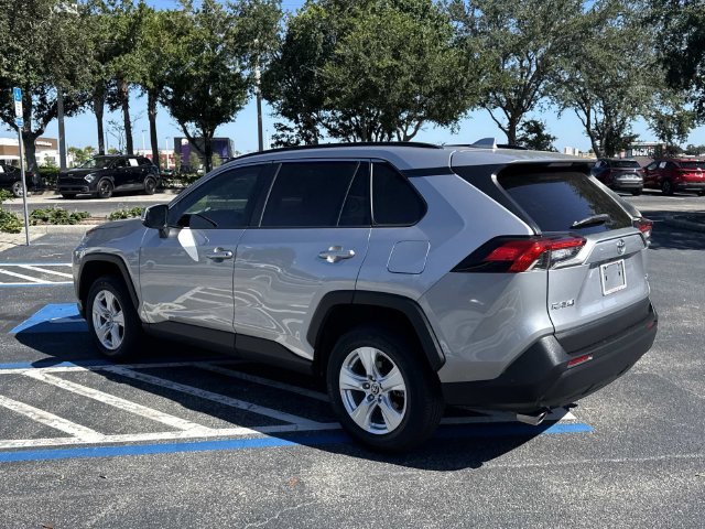 Used 2021 Silver Sky Metallic Toyota XLE image 6