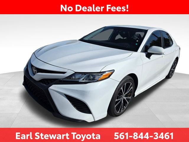 Used 2020 White Toyota SE image 5