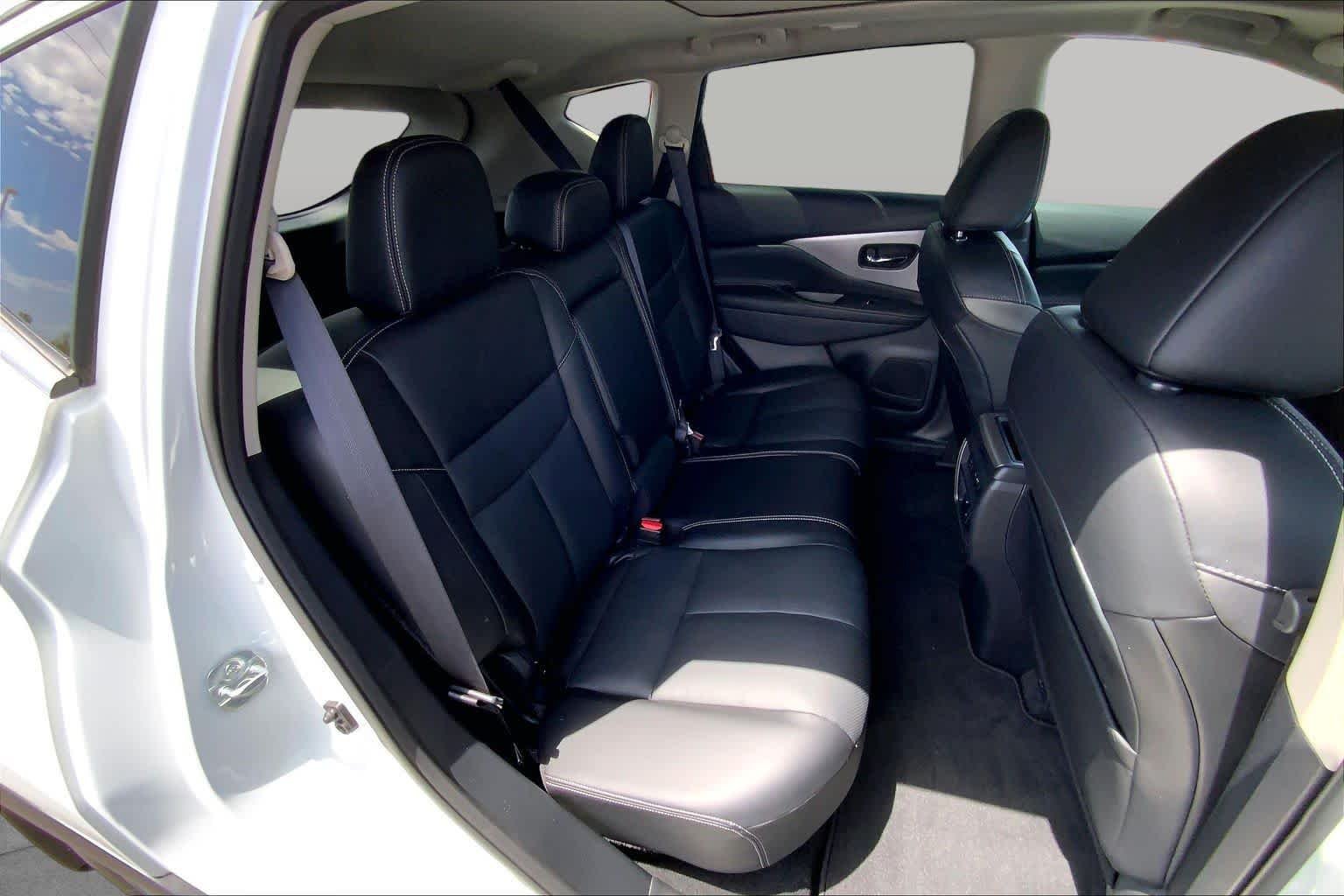 Used 2024 Pearl White Tricoat Nissan SL image 20