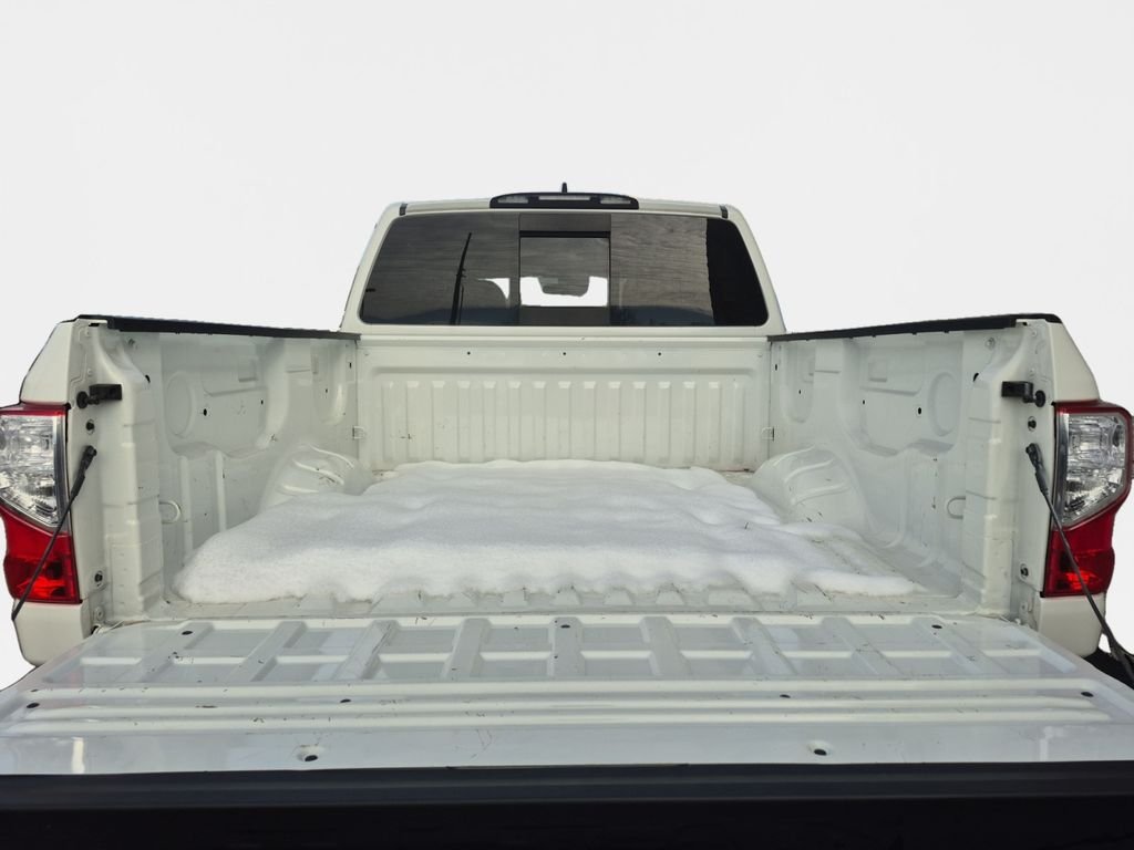 2023 Nissan Titan SV - Photo 22