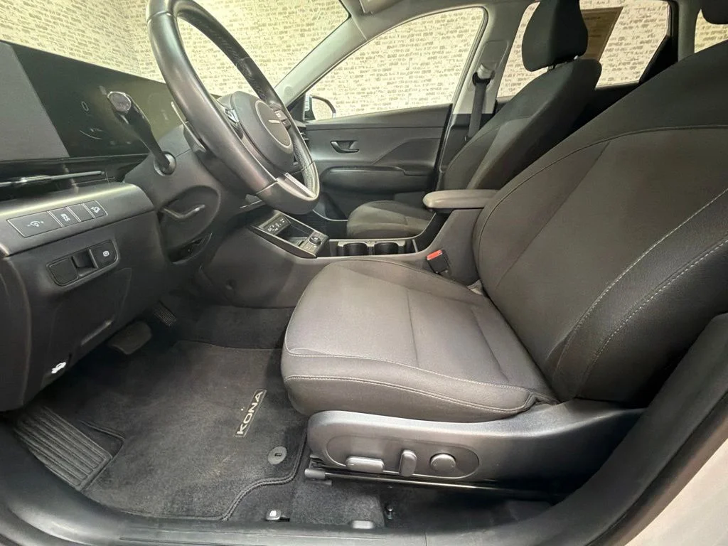 Used 2024 Cyber Gray Metallic Hyundai SEL image 24