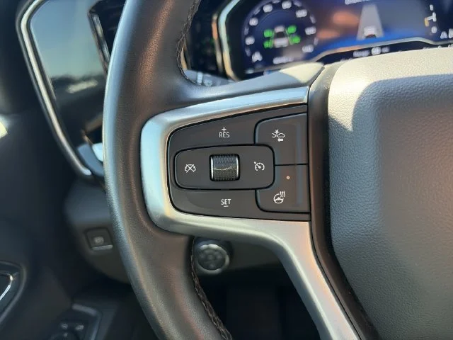 Used 2024 Gray Chevrolet LT image 25