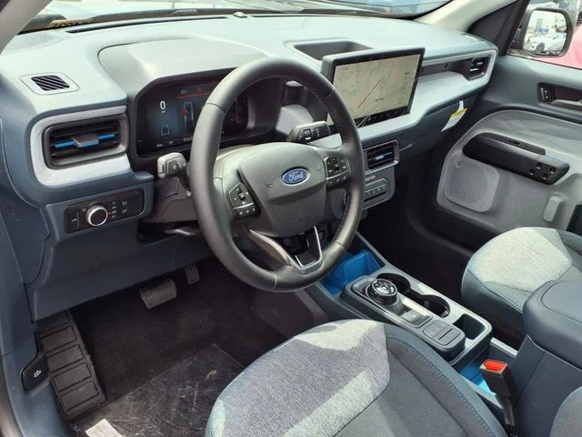 2025 Ford Maverick XLT - Photo 9