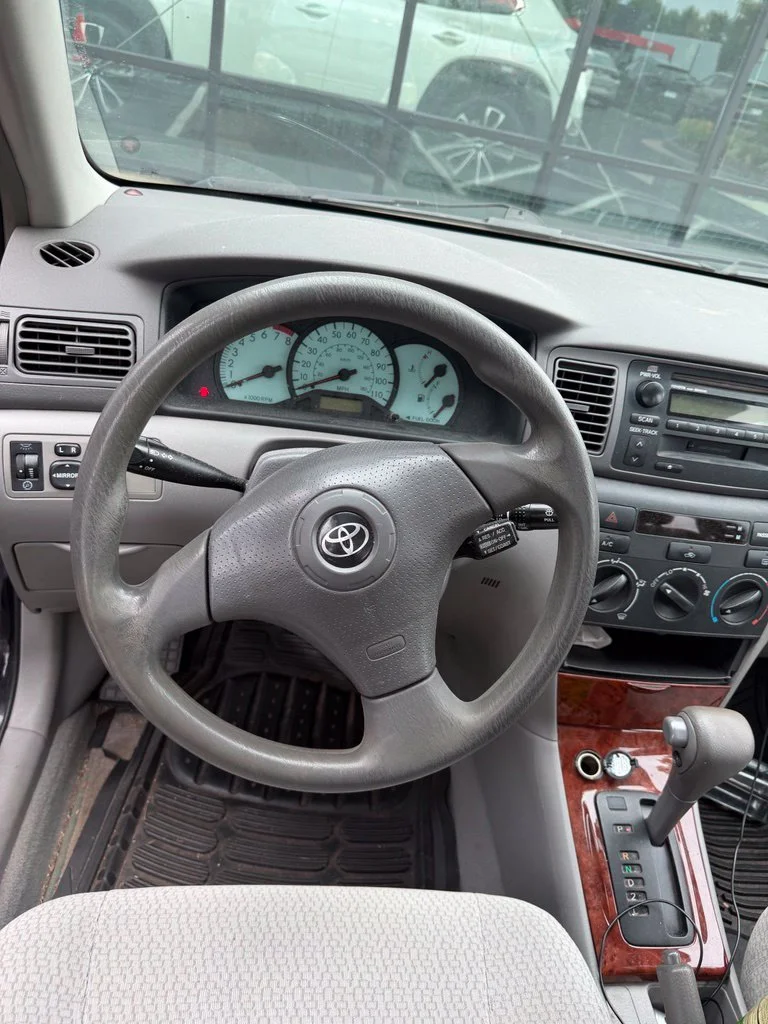 Used 2003 Black Toyota LE image 8
