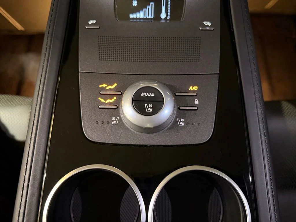2015 Aston Martin Rapide S - Photo 37