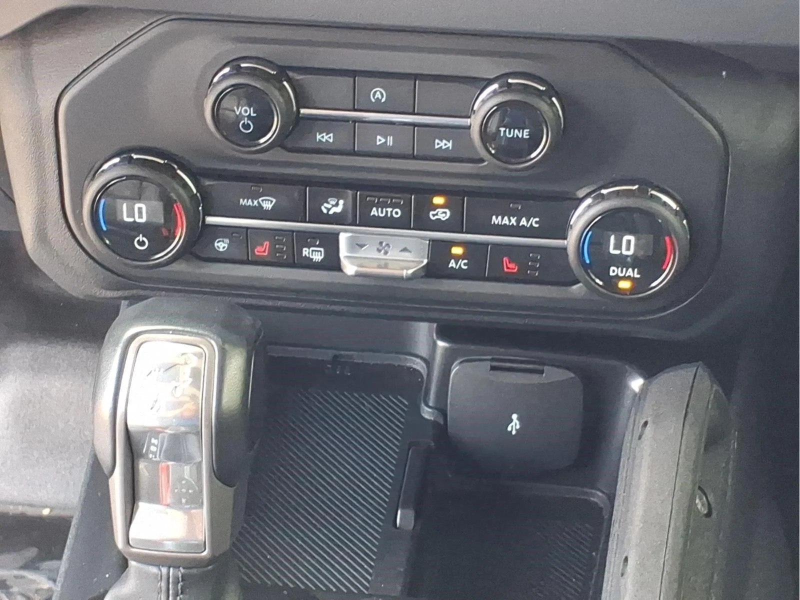 Used 2025  Ford Badlands image 14