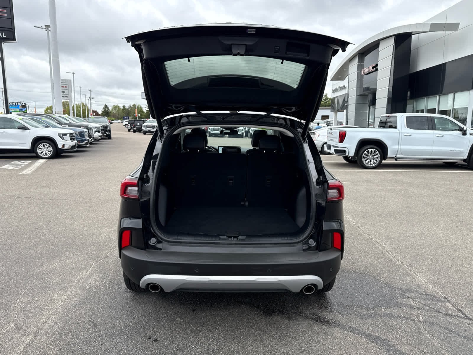 Used 2024 Black Ford Platinum image 11