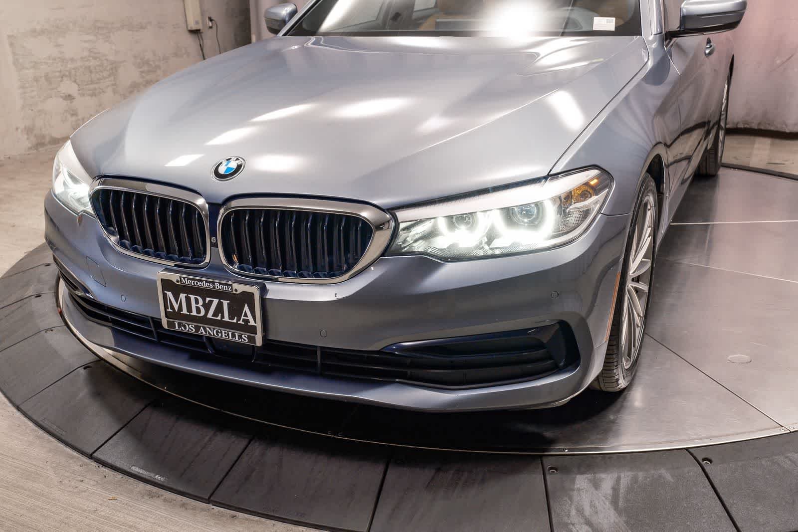 Used 2019 Bluestone Metallic BMW 540i image 11
