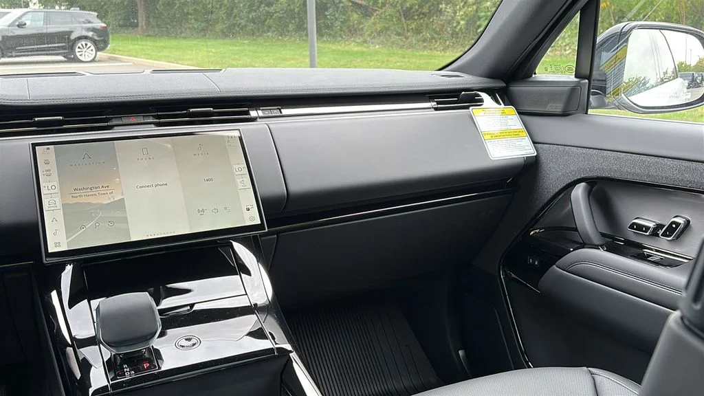 New 2027 White Land Rover SE image 26