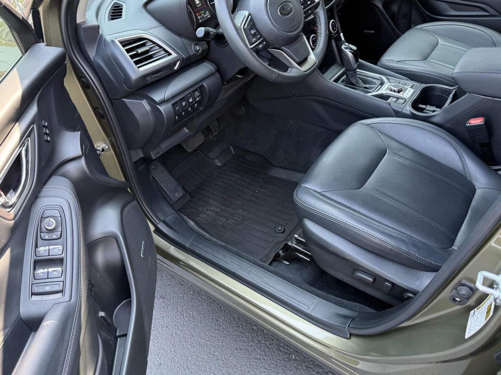 Used 2024 Autumn Green Metallic Subaru Touring image 18