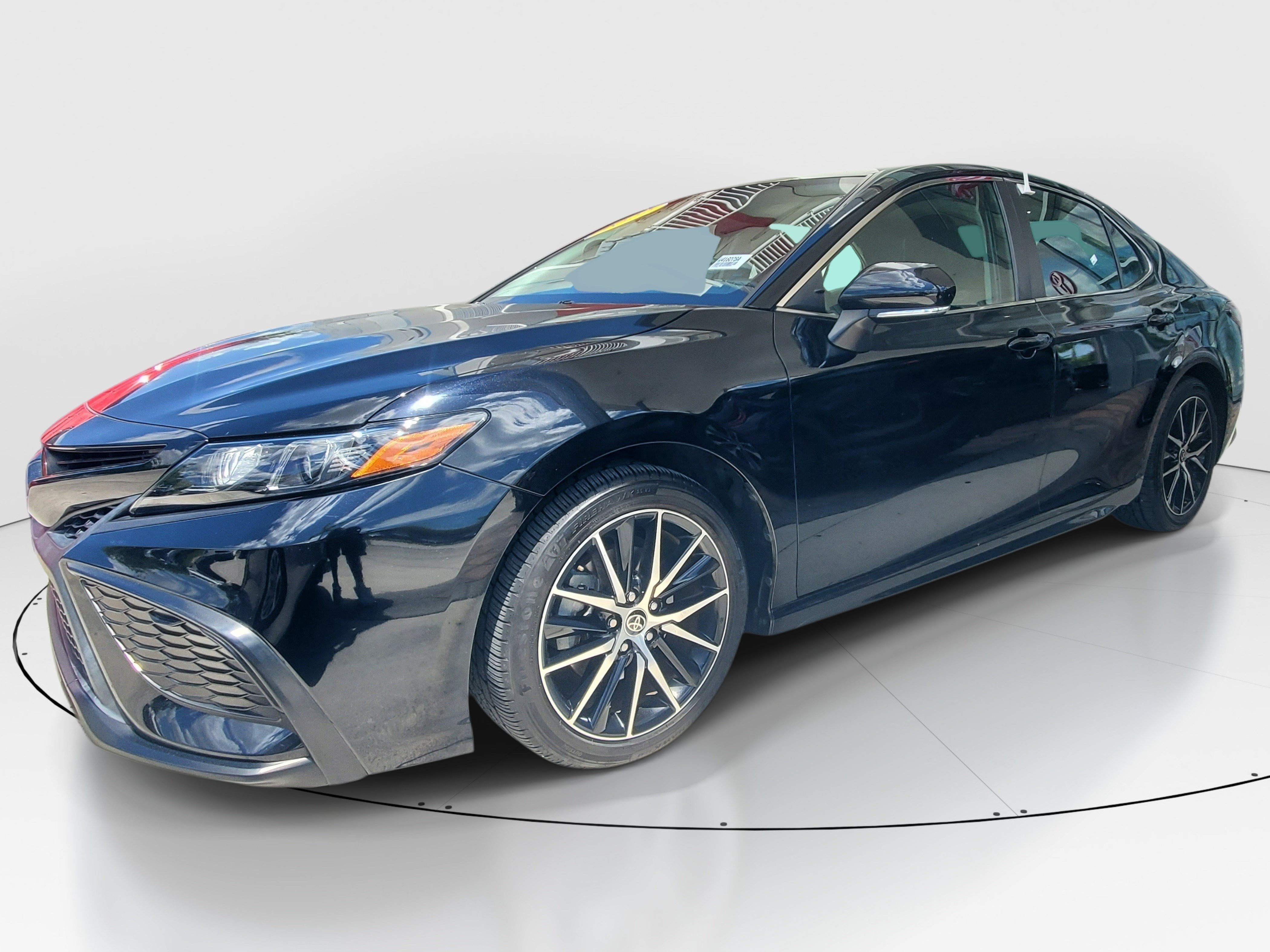 Used 2022 Midnight Black Metallic Toyota SE image 3