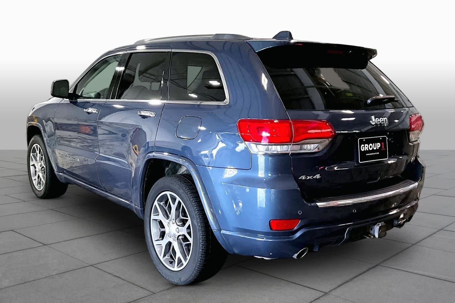Used 2021 Slate Blue Pearlcoat Jeep Overland image 12