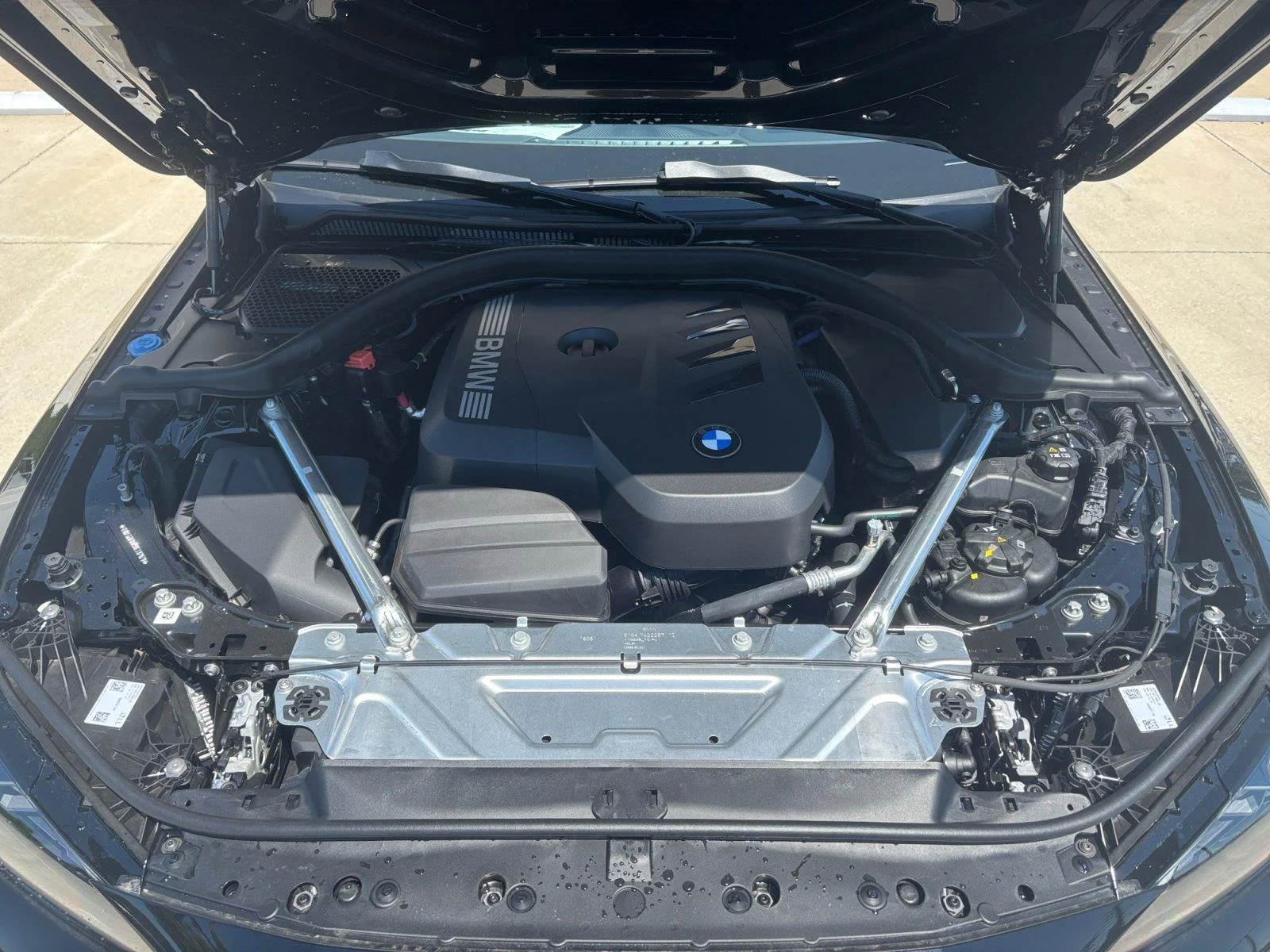 New 2026 Black Sapphire Metallic BMW 430i xDrive image 32