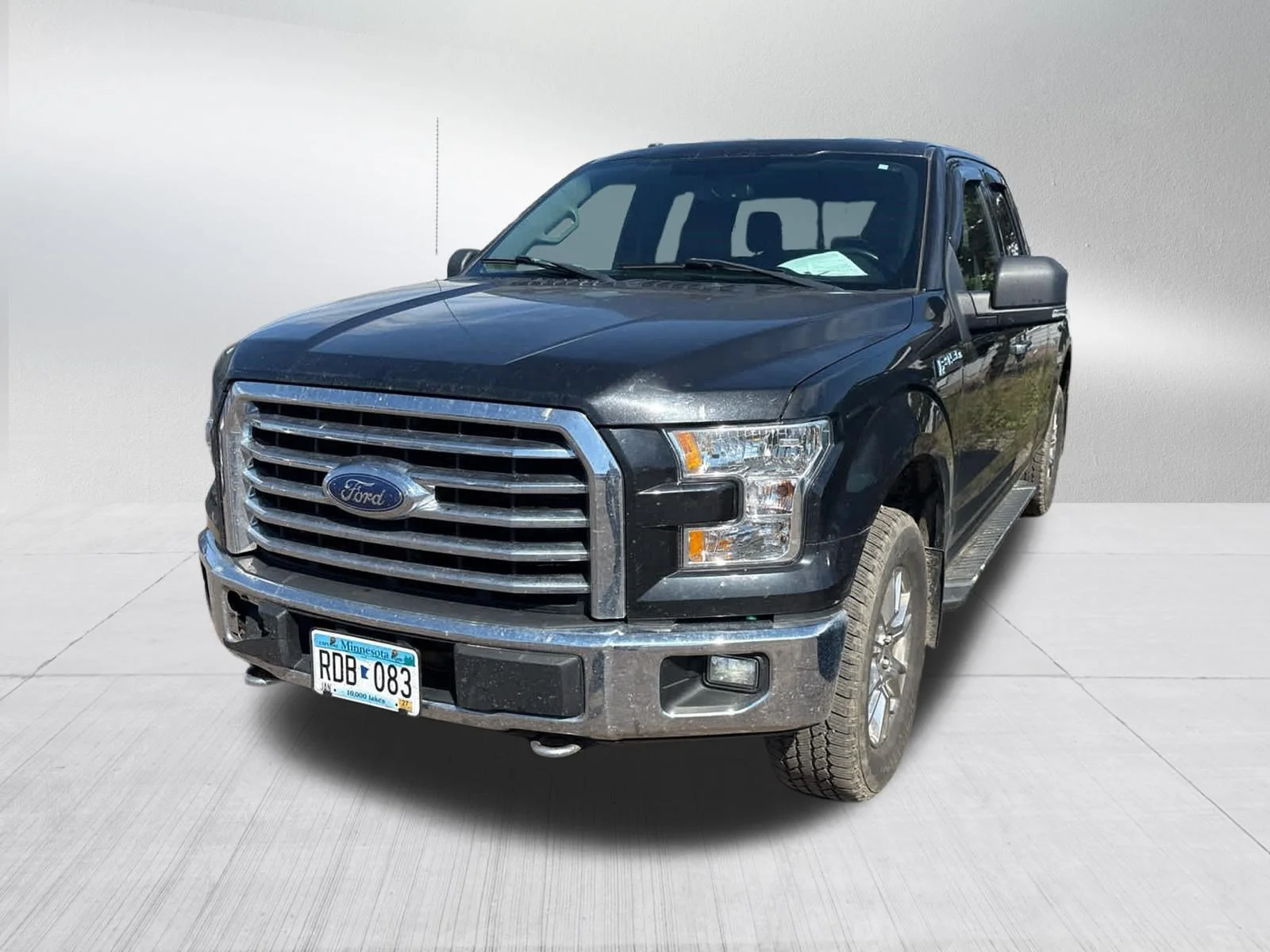 Used 2015 Tuxedo Black Metallic Ford Lariat image 3