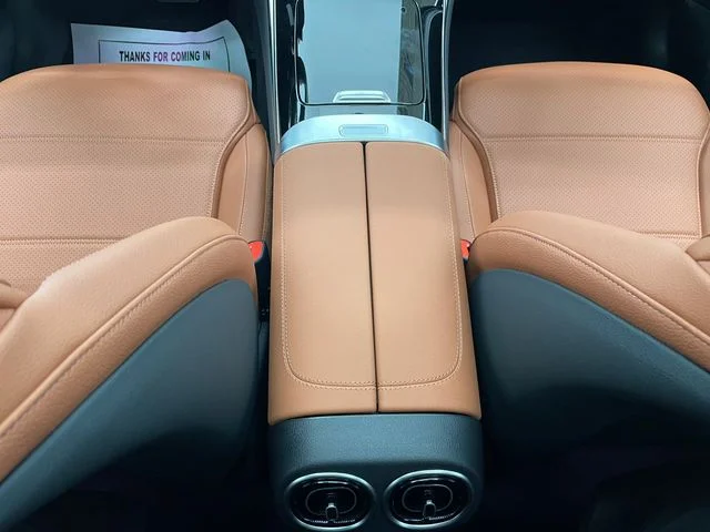 New 2027 White Mercedes-Benz GLC 300 image 39
