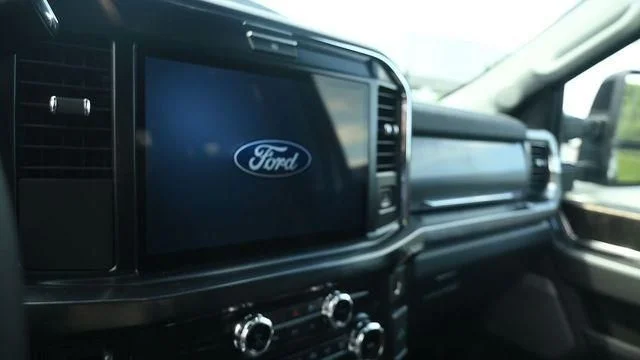 New 2026 Oxford White Ford F-350® LARIAT® image 17
