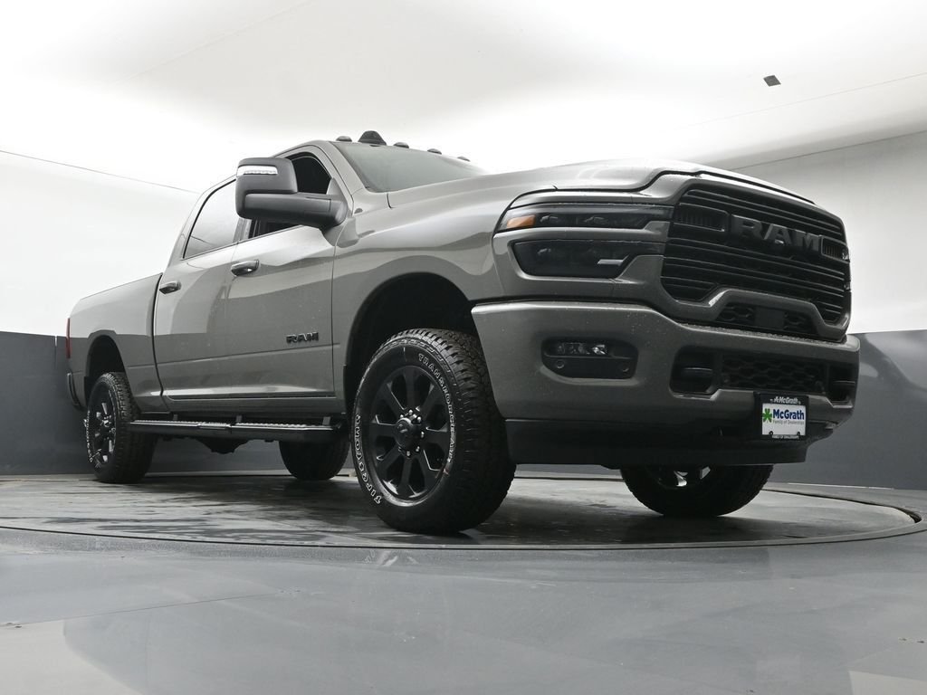 New 2026 Ceramic Gray Clear-Coat Exterior Paint RAM Laramie image 25