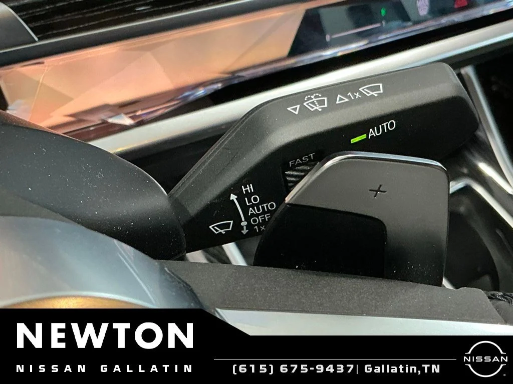 Used 2026 Brooklyn Gray Metallic BMW 740i xDrive image 94