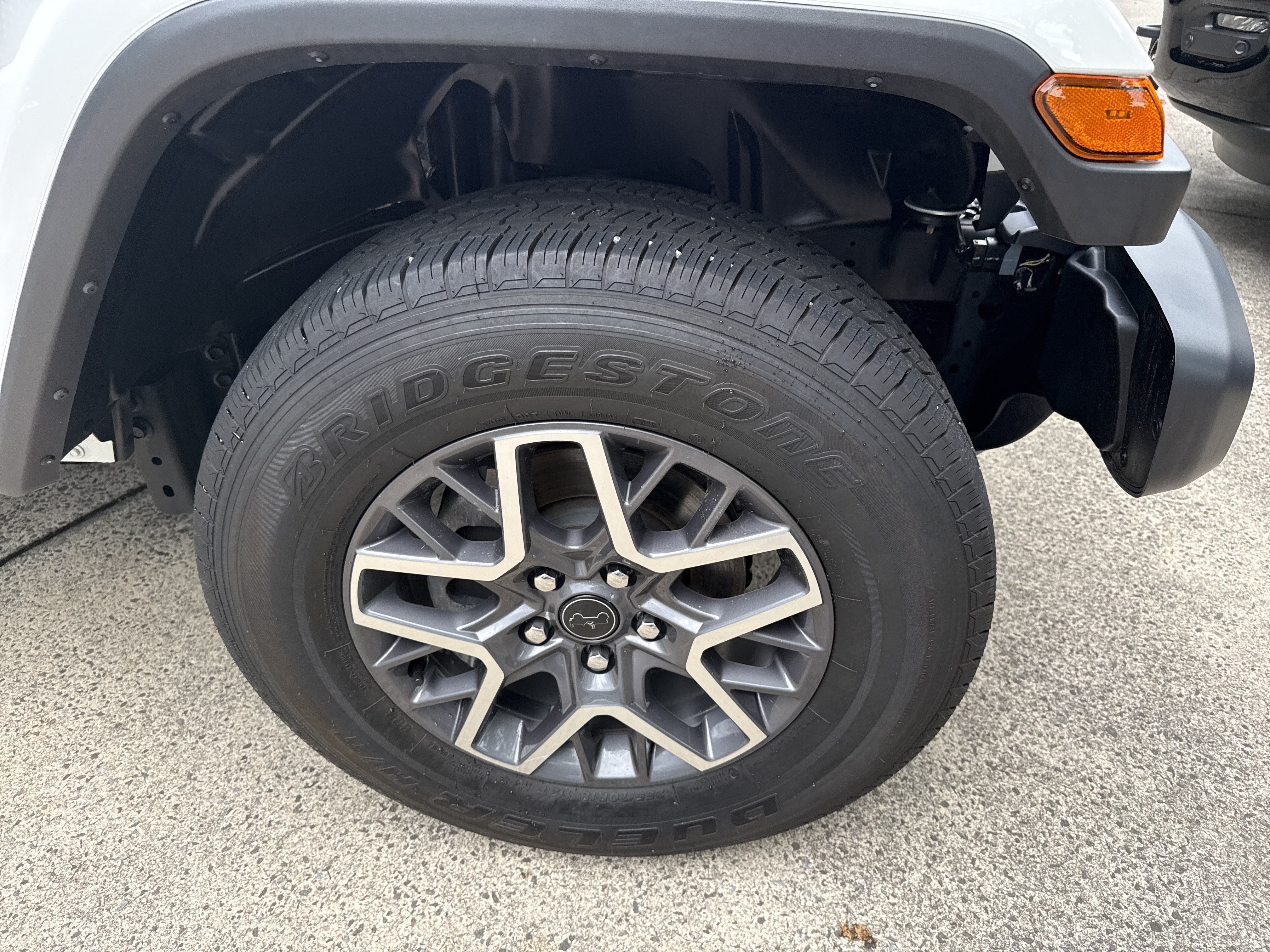 Used 2024 Bright White Clearcoat Jeep Sahara image 14