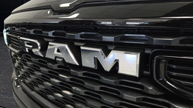 New 2026 Diamond Black Crystal Pearl-Coat Exterior Paint RAM Big Horn/Lone Star image 43