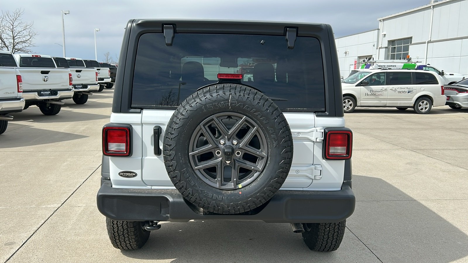 2025 Jeep Wrangler Sport S photo 4