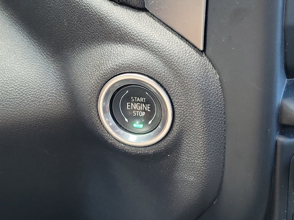 Used 2021 Red Chevrolet LT image 23