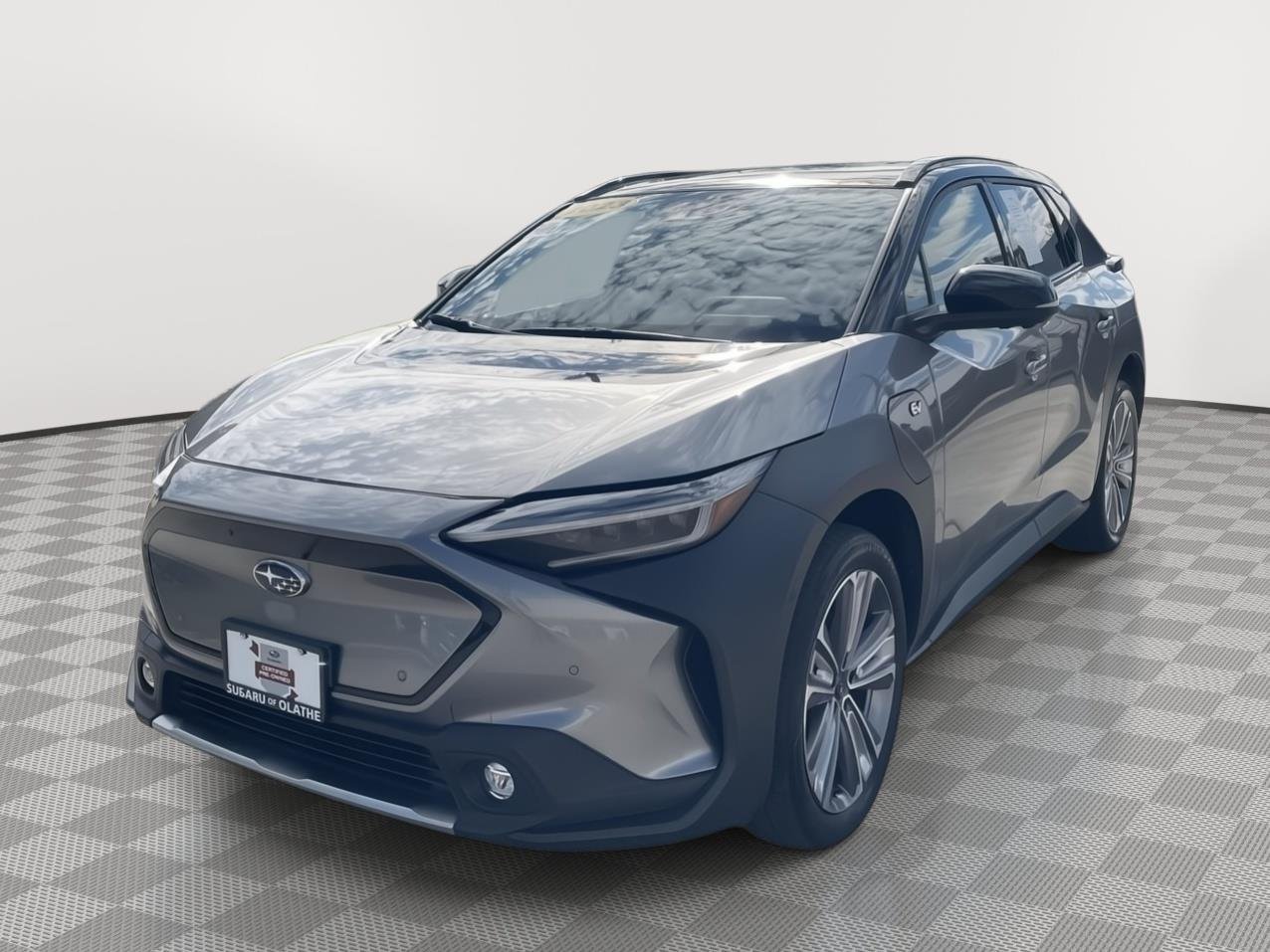 Certified Used 2023 Smoked Carbon 2-Tone Subaru Touring image 5