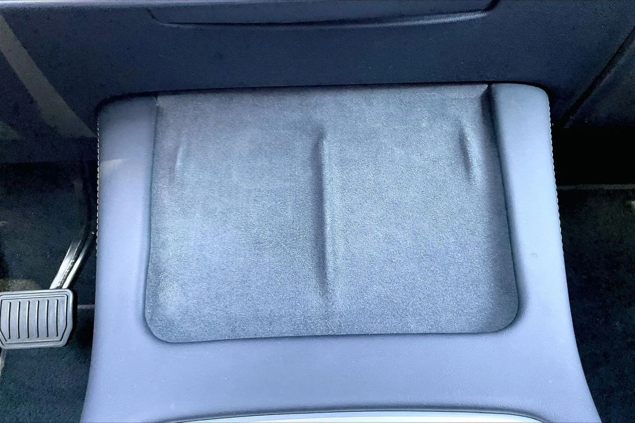 Used 2023  Tesla Long Range image 18