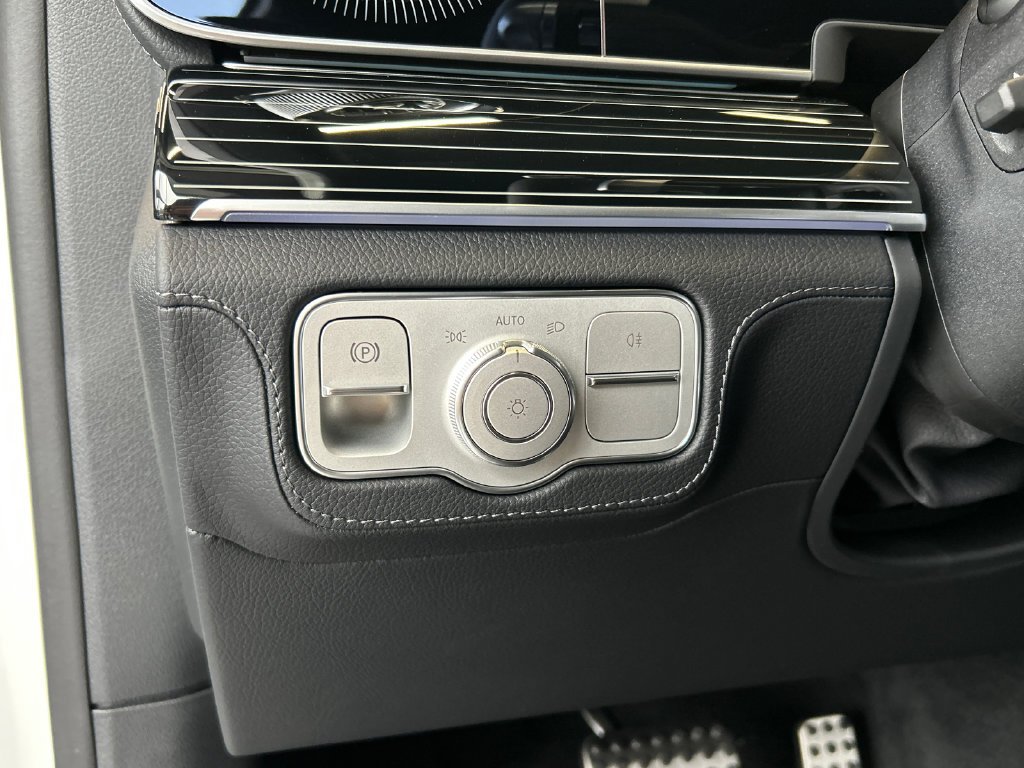 New 2027 Polar White Mercedes-Benz GLS 450 image 8