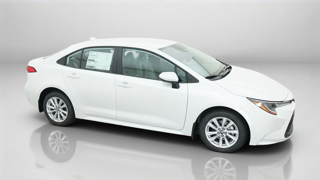 New 2027 Wind Chill Pearl Toyota LE image 17