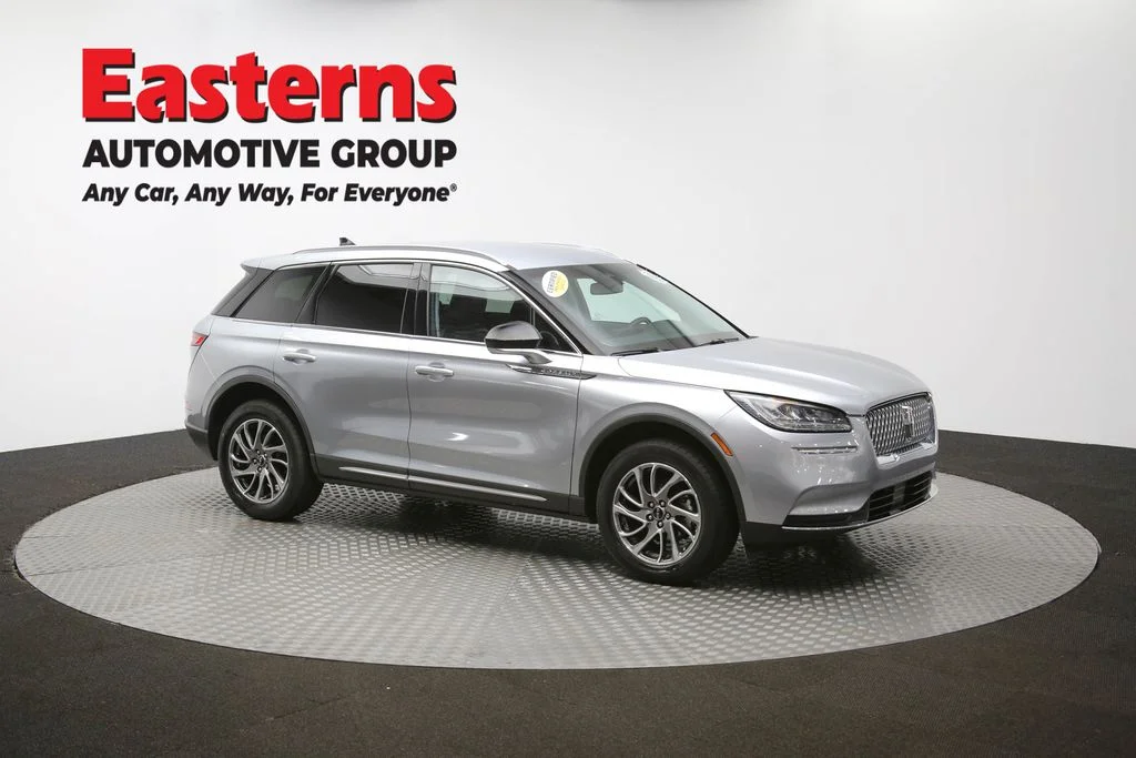 Used 2022 Silver Lincoln Standard image 48