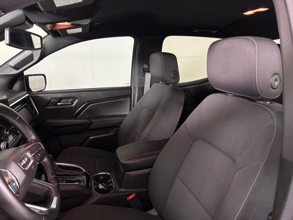 Used 2024 Beige GMC Elevation image 18