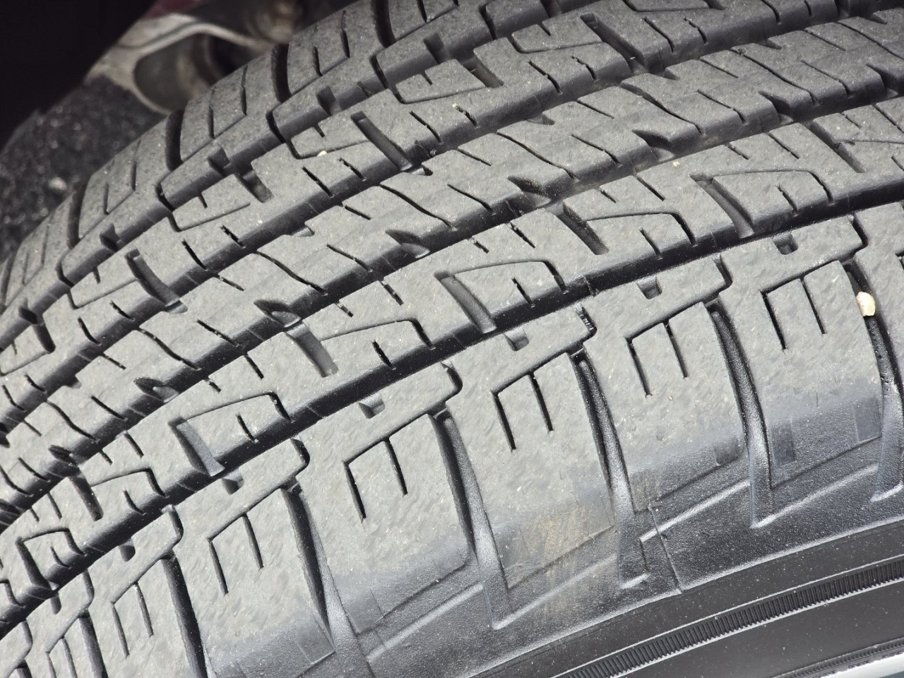 Used 2017 Red Jeep Limited image 9