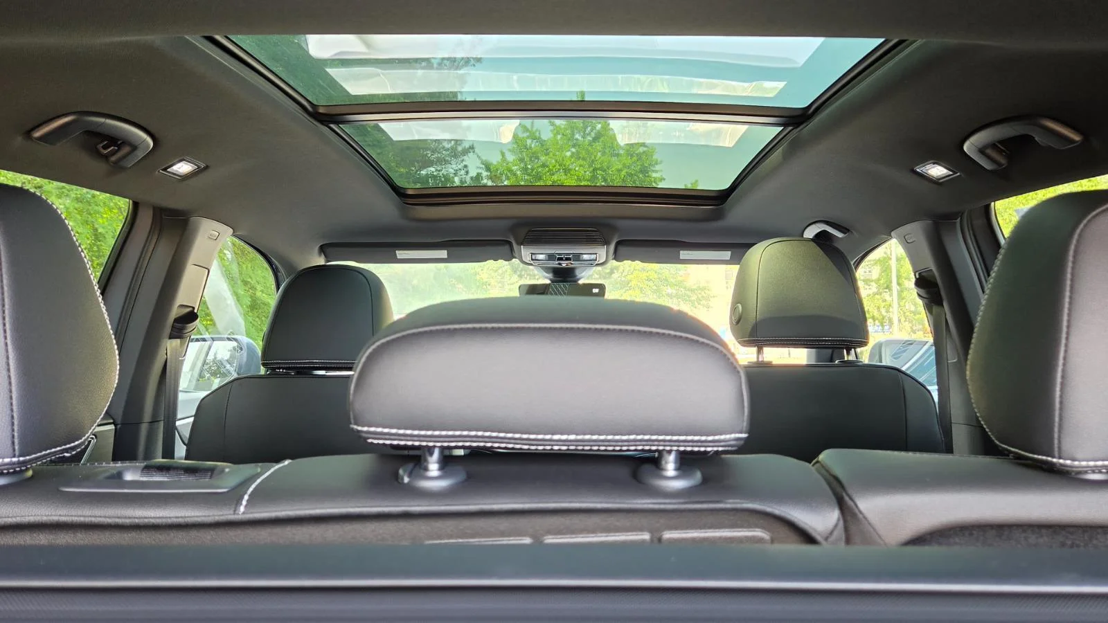2026 Volkswagen Atlas Cross Sport SE w/Tech - Photo 61