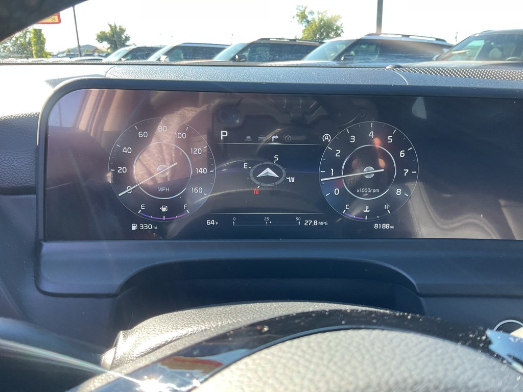 Used 2026 Snow White Pearl Kia EX image 16