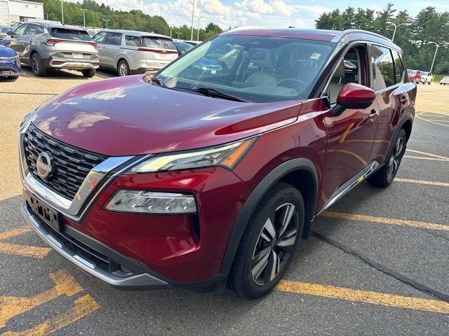 Used 2022 Scarlet Ember Tintcoat Nissan SL image 3
