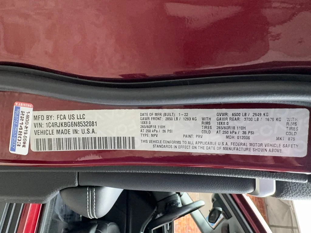 Certified Used 2022 Velvet Jeep Limited image 32