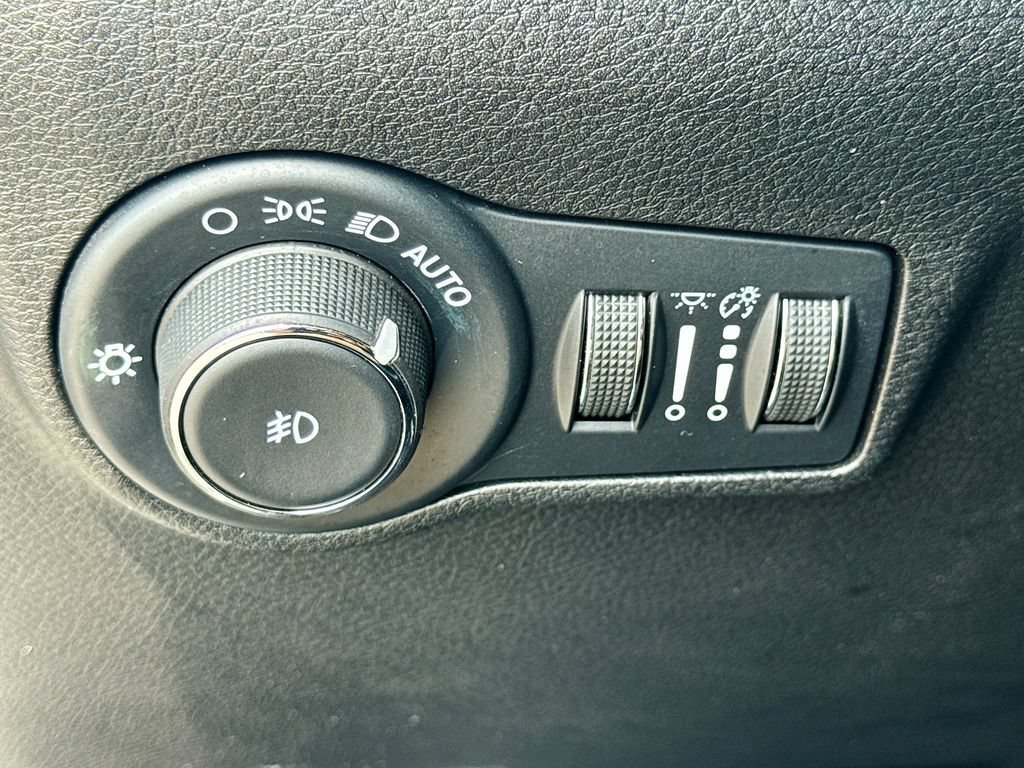 2025 Jeep Compass Limited - Photo 10